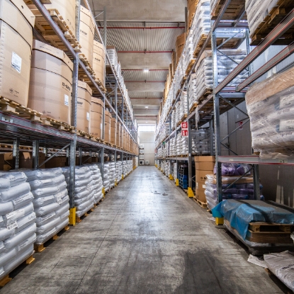 area di stoccaggio per stivaggio e gestione derrate autotrasporti depositi magazzini gaap piacenza